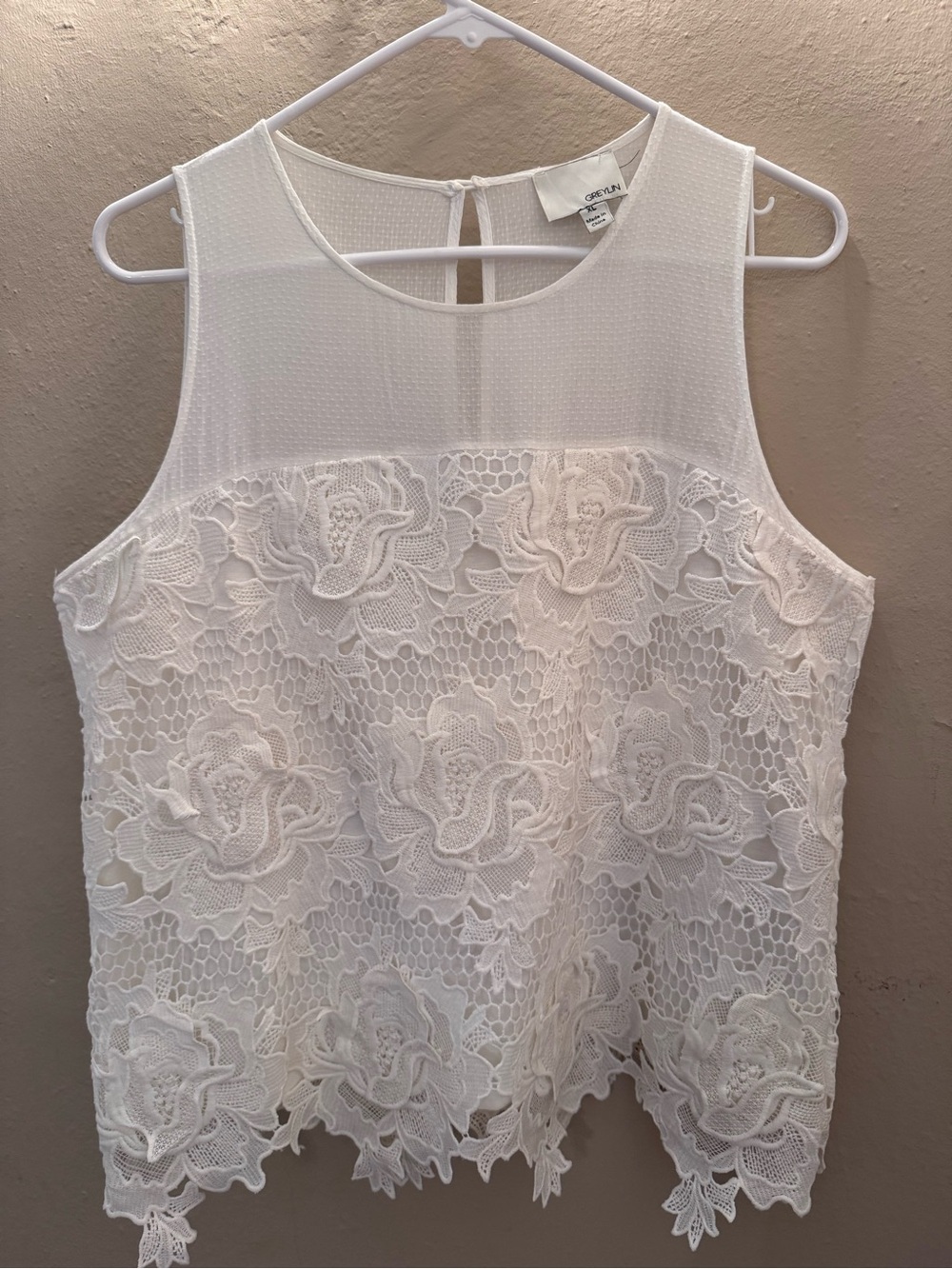 Chiffon & Lace Sleeveless Top - White -